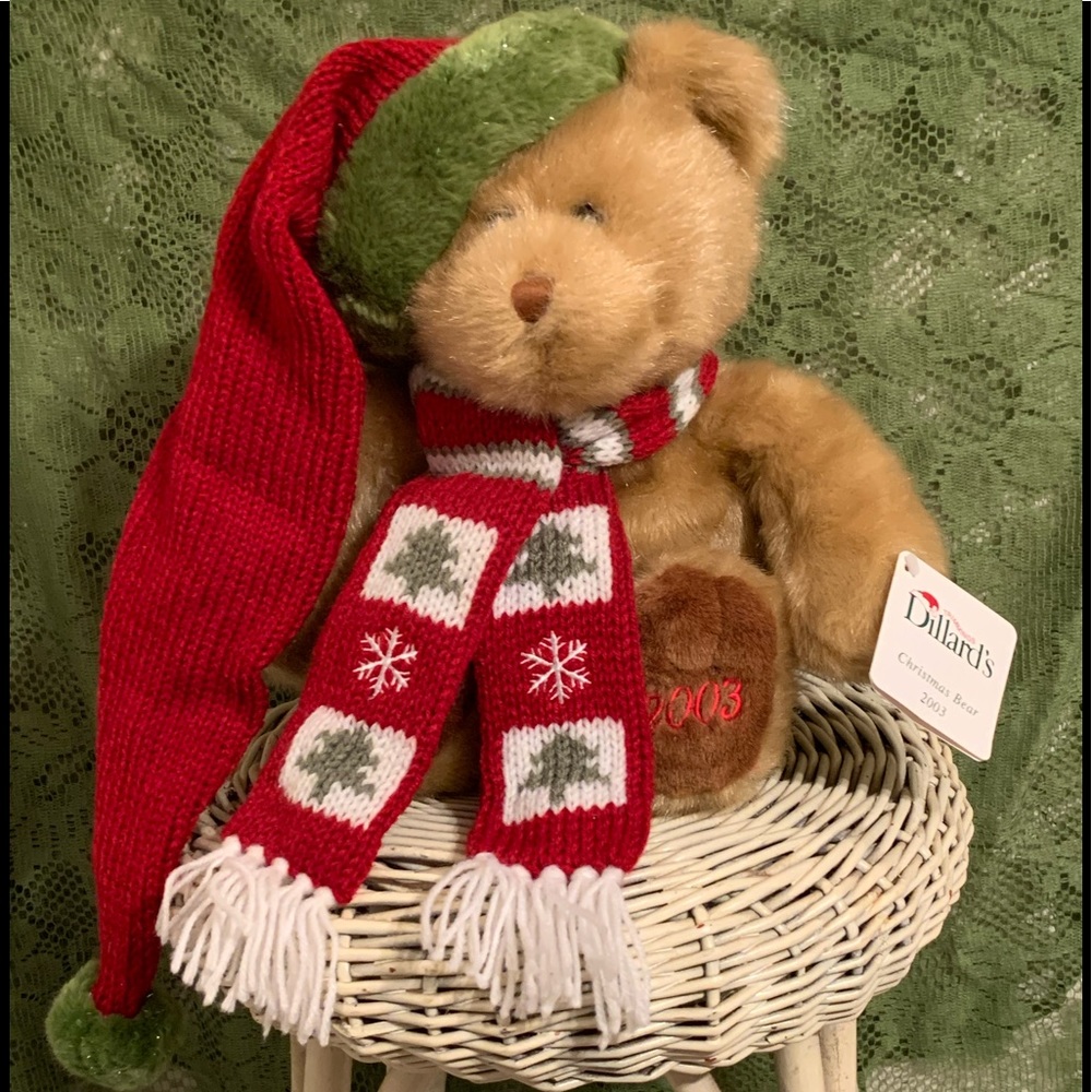 Dillard’s Plush 2003 Christmas Bear